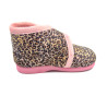 zapatilla de casa con dibujo de piel de lince para niña
