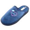 zapatilla de casa para mujer con un bordado love