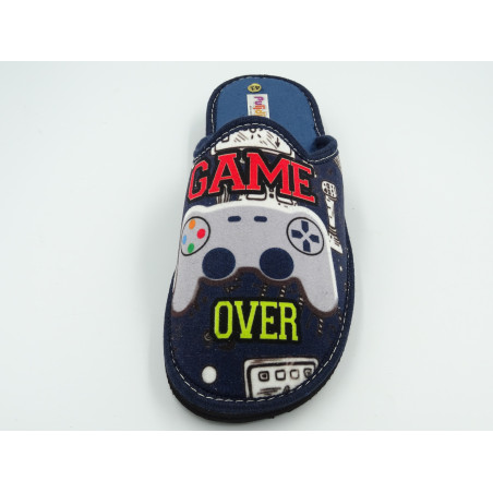zapatilla de casa para caballero con mando de video juego