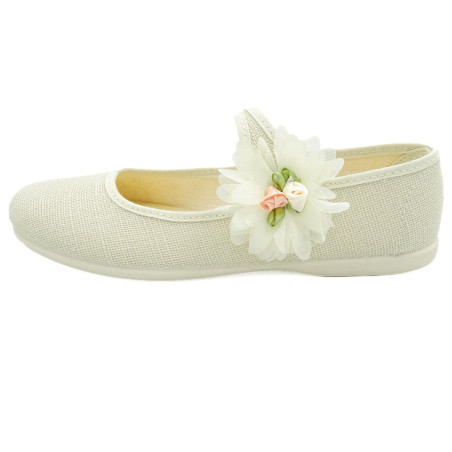 mercedita para niña de lino con una flor