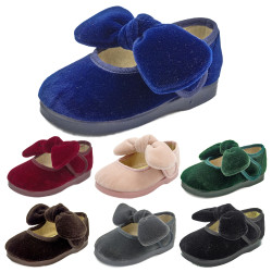 merceditas de terciopelo...